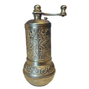 Cinar Silver Metal Turkish Spice Pepper Grinder 4 1/2” Vintage Kitchenware